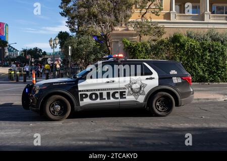 Un'auto della polizia metropolitana di Las Vegas è stata vista alla Las Vegas Strip di Paradise, Nevada, USA, il 30 maggio 2023. Foto Stock