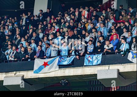 Madrid, Spagna. 11 dicembre 2023. I tifosi del Celta Vigo hanno visto durante la partita di calcio la Liga EA Sports 2023/24 tra Rayo Vallecano e Celta Vigo all'Estadio Vallecas. Rayo Vallecano 0 : 0 Celta Vigo credito: SOPA Images Limited/Alamy Live News Foto Stock