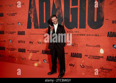 Roma, Italia. 11 dicembre 2023. Lorenzo Adorni sarà presente al Red carpet per il film 'Adagio' allo Space Parco De Medici di Roma, l'11 dicembre 2023. (Foto di Luca Carlino/NurPhoto)0 crediti: NurPhoto SRL/Alamy Live News Foto Stock