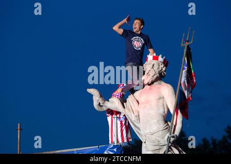 18/05/2014. Atmosfera celebrativa nella Plaza de Neptuno per la vittoria dell'Atletico nella foto del campionato, Isabel Permuy ARCHDC. Crediti: Album / Archivo ABC / Isabel B Permuy Foto Stock