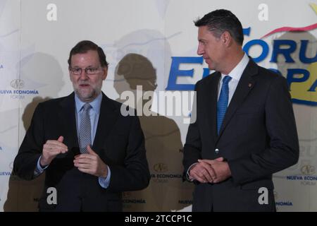 Madrid, 24/10/2016. Mariano Rajoy presenta Xavier García Albiol al forum New Economy. Foto: Isabel Permuy ARCHDC. Crediti: Album / Archivo ABC / Isabel B Permuy Foto Stock