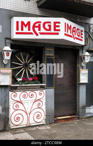 Il pub chiamato Image nel centro della città, Colonia, Germania. Die Kneipe Image im Zentrum, Koeln, Deutschland. Foto Stock