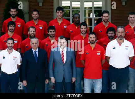 MADRID. 31 luglio 2014. Il presidente del governo Mariano Rajoy riceve i giocatori della squadra di pallacanestro spagnola alla Moncloa. Foto Oscar del Pozo ARCHDC. Crediti: Album / Archivo ABC / Oscar del Pozo Foto Stock