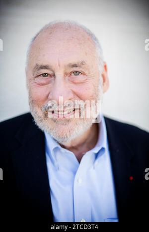 Madrid, 10/06/2016. Intervista a Joseph E. Stiglitz, premio Nobel per l'economia, che presenta l'euro. Come la moneta comune minaccia il futuro dell'Europa. Foto: Ignacio Gil ARCHDC. Crediti: Album / Archivo ABC / Ignacio Gil Foto Stock