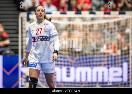 Herning, Danimarca. 11 dicembre 2023. Louise Vinter Burgaard (27) della Danimarca vista durante la partita IHF World Handball Championship 2023 tra Germania e Danimarca al Jyske Bank Boxen di Herning. (Foto: Gonzales Photo/Alamy Live News Foto Stock