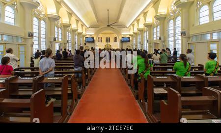 L'interno della Cattedrale di San Giovanni, Kuala Lumpur, Malesia Foto Stock