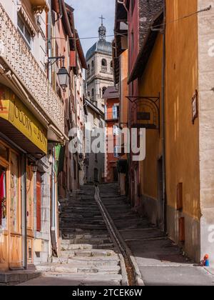 Brianza, Francia - 19 ottobre 2012 - strada nella città vecchia. Foto Stock