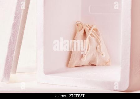 Borsa regalo in scatola di polistirene, evento celebrativo, Foto Stock