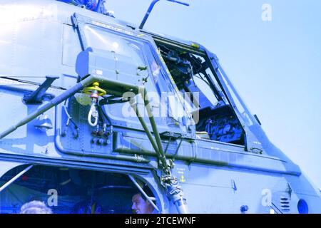 Primo piano del cockpit e del verricello. Westland Wessex HU.5 elicottero di ricerca e soccorso del No 84 Squadron, Ace of Clubs, XT463. Royal Air Force Akrotiri, Cipro. Family Open Day, 1985. Foto Stock