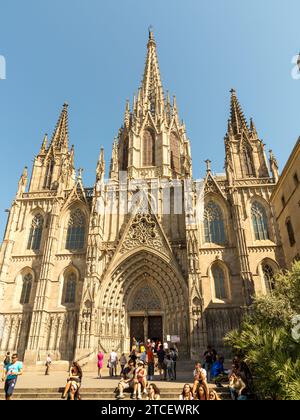 Cattedrale di Santa Croce a Barcellona. PLA de la Seu, s/n, 08002 Barcellona, Spagna. Imponente cattedrale gotica, chiostro che ospita oche, visite guidate Foto Stock