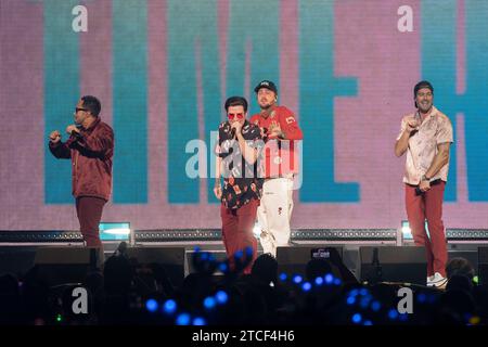 Washington, DC, USA. 11 dicembre 2023. WASHINGTON, DC - 11 DICEMBRE: (L-R) Carlos PenaVega, Logan Henderson, Kendall Schmidt, James Maslow dei Big Time Rush si esibiscono sul palco durante il Jingle Ball 2023 di i HeartRadio Hot 99.5 alla Capital One Arena l'11 dicembre 2023 a Washington, DC. Foto: Victoria Ford/imageSPACE credito: Imagespace/Alamy Live News Foto Stock