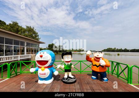 Wat Saman Rattanaram, statue del famoso personaggio dell'animazione, Chachoengsao, Thailandia, Sud-est asiatico, Asia Foto Stock