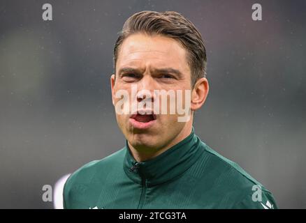 Milano, Italia. 12 dicembre 2023. Sandro Schärer si sta riscaldando prima della partita di UEFA Champions League tra Inter e Real Sociedad a Giuseppe Meazza a Milano. (Foto: Gonzales Photo/Alamy Live News Foto Stock