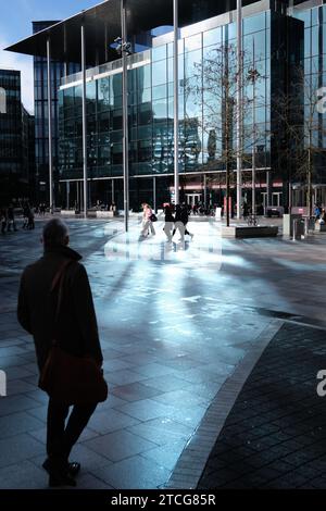 Cardiff, South Glamorgan, Galles, Europa - 14 novembre 2023: BBC Cymru Wales New Broadcasting House Foto Stock