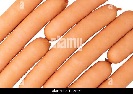 modello di salsicce fresche bollite isolato su sfondo bianco, vista dall'alto Foto Stock