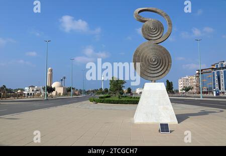 Opere d'arte pubbliche sul lungomare in Corniche Road a Jeddah Foto Stock