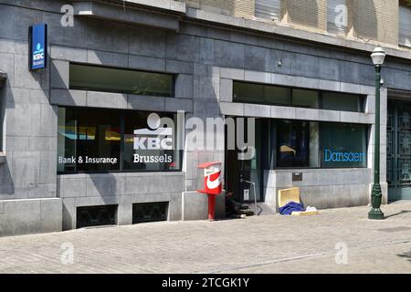 Ufficio della filiale di Bruxelles della banca belga KBC Brussels in via Dansaert nel centro di Bruxelles Foto Stock