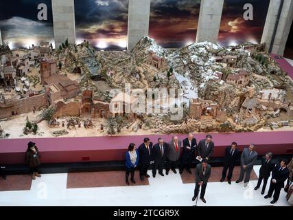 Madrid, 12-9-2013.-inaugurazione del presepe della Comunità di Madrid; nell'immagine, il presidente Ignacio Gonzalez durante la visita.-foto Ernesto Agudo.Archdc. Crediti: Album / Archivo ABC / Ernesto Agudo Foto Stock