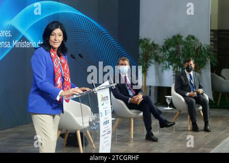 Santiago de Compostela, 04/07/2021. Il presidente della Xunta, Alberto Núñez Feijóo, inaugura il Congresso UNIVEX, accompagnato dal Segretario di Stato per la difesa, Esperanza Casteleiro, e dai ministri dell'economia, Francisco Conde, e Mar, Rosa Quintana. Partecipano anche il sindaco di Compostela, Xosé Sánchez Bugallo, e il delegato del governo José Miñones. Foto: Miguel Muñiz. ARCHDC. Crediti: Album / Archivo ABC / Miguel Muñiz Foto Stock