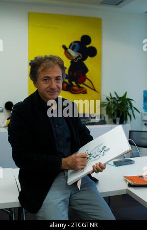 Madrid, 18 novembre 2013. Intervista a Fabrizio Petrossi, artista Disney Fabrizio Petrossi, animatore Disney e uno dei pochi artisti autorizzati a disegnare Topolino foto: Ã ngel Navarrete â?¦.. archdcâ?¦. Crediti: Album / Archivo ABC / Ángel Navarrete Foto Stock