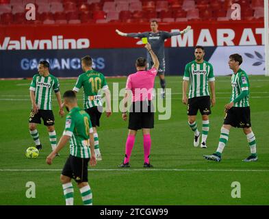 Siviglia, 14/03/2021. Siviglia - partita di campionato Betis, giorno 27. Stadio di Ramón Sánchez Pizjuán. Arbitro, Antonio Mateu Lahoz. Foto: Raúl Doblado. Arhsev. Crediti: Album / Archivo ABC / Raúl Doblado Foto Stock