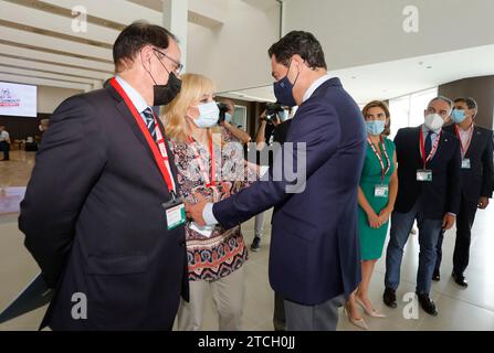 Siviglia, 16/06/2021. XIII Congresso del CC.OO. Il segretario generale della Confederazione CCOO, uno sordo, e il segretario generale della CCOO-A, Nuria Lopez, partecipano ai media prima del XIII Congresso regionale dell'unione. Alle 11.30, il segretario generale della COO di Siviglia, Carlos Aristu, è intervenuto all'inaugurazione; il presidente della CEA, Javier González de Lara; il segretario generale dell'UGT-A, Carmen Castilla; il delegato del governo spagnolo in Andalusia, Pedro Fernández; il presidente del Consiglio di amministrazione, Juanma Moreno; Unai sordo e Nuria López. Foto: Raúl Doblado. ARCHSEV. Foto Stock