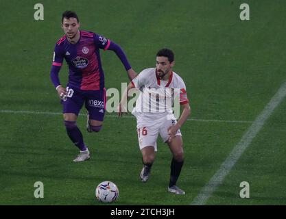 Siviglia, 19/12/2020. Sevilla FC e Real Valladolid match. Giorno 14 del campionato spagnolo. Stadio di Ramón Sánchez Pizjuán. L'arbitro Gil Manzano. Foto: Raúl Doblado. Archsev. Crediti: Album / Archivo ABC / Raúl Doblado Foto Stock