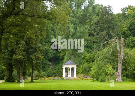 Tiefurt è l'ex sede delle muse della società di corte di Weimar. Dal 1781, la tenuta rurale fu la residenza estiva della duchessa Anna Amalia di Foto Stock