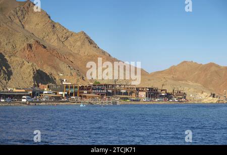 Ristoranti: Tauchplatz Blue Hole, Golf von Akaba, Rotes Meer, Dahab, Sinai, Ägypten *** ristoranti presso il sito di immersione Blue Hole, Golfo di Aqaba, Mar Rosso, Dahab, Sinai, Egitto Foto Stock