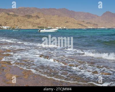 Küste, Strand, al Asalah Beach, Dahab, Golf von Akaba, Rotes Meer, Sinai, Ägypten *** Costa, Spiaggia, al Asalah Beach, Dahab, Golfo di Aqaba, Mar Rosso, Sinai, Egitto Foto Stock