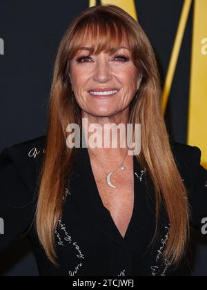 LOS ANGELES, CALIFORNIA, USA - 12 DICEMBRE: L'attrice inglese Jane Seymour arriva al Los Angeles Special Screening del 'Maestro' di Netflix tenutosi all'Academy Museum of Motion Pictures il 12 dicembre 2023 a Los Angeles, California, Stati Uniti. (Foto di Xavier Collin/Image Press Agency) Foto Stock