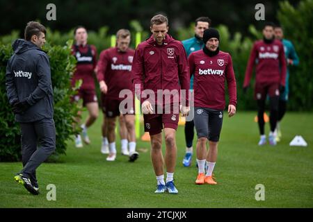 Romford, Regno Unito. 13 dicembre 2023. Dagenham East London 13 dicembre 2023. Tomas Soucek (West Ham) durante la sessione di allenamento aperto del West Ham presso il campo di allenamento del West Ham, Romford. Crediti: MARTIN DALTON/Alamy Live News Foto Stock