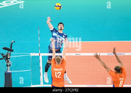 Bruno Lima (Argentina), Bennie Tuinstra, Fabian Plak (Paesi Bassi). Campionato del mondo di pallavolo 2022. Foto Stock