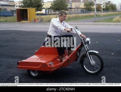 Björn Ortenheim. Ricercatore svedese, inventore. Nato il 30 luglio 1937 - 7 gennaio 2013. Pioniere nello sviluppo di veicoli elettrici in Svezia. La foto scattata nel 1978 quando il ciclomotore elettrico a tre ruote di Örtenheim è descritta come un'invenzione unica. Foto Stock