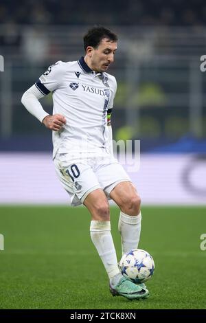 Milano, Italia. 12 dicembre 2023. Mikel Oyarzabal della Real Sociedad in azione durante la partita di UEFA Champions League tra FC Internazionale e Real Sociedad. Crediti: Nicolò campo/Alamy Live News Foto Stock