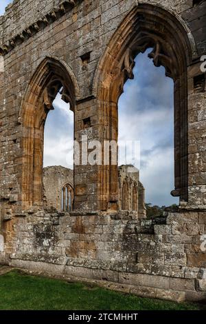 Le rovine dell'abbazia di Egglestone, contea di Durham Foto Stock