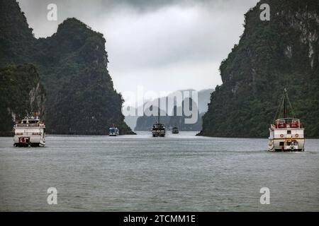 Halong Bay, Vietnam Foto Stock