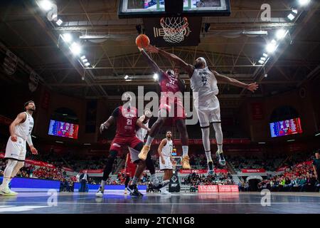 Murcia, Spagna. 13 dicembre 2023. DYLAN ENNIS GIOCATORE SERBO DI UCAM MURCIA CB, UCAM MURCIA CB vs BERTRAM Derthona Tortona Basketball Champions League, gruppo h, Murcia Sports Palace, regione di Murcia, 14 dicembre, 2023 crediti: Pascu Méndez/Alamy Live News Foto Stock