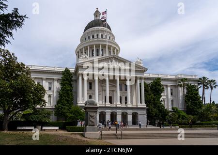 Persone che visitano il Campidoglio della California a Sacramento, California, Stati Uniti Foto Stock