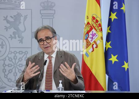 Madrid, 21/06/2022. Palazzo Moncloa. La portavoce del ministro Isabel Rodríguez appare accanto al secondo vicepresidente e ministro del lavoro e dell'economia sociale, Yolanda Díaz, e al ministro delle università, Joan Subirats, dopo la riunione del Consiglio dei ministri. Foto: Jaime García. ARCHDC. Crediti: Album / Archivo ABC / Jaime García Foto Stock