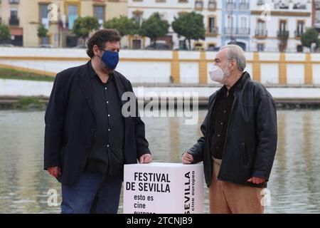 Siviglia, 11/09/2020. Festival del cinema di Siviglia. Presentazione del film «Nueve Sevilla». Gonzalo García Pelayo e Pedro G. Romero. Foto: Rocío Ruz ARCHSEV. Crediti: Album / Archivo ABC / Rocío Ruz Foto Stock