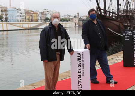 Siviglia, 11/09/2020. Festival del cinema di Siviglia. Presentazione del film «Nueve Sevilla». Gonzalo García Pelayo e Pedro G. Romero. Foto: Rocío Ruz ARCHSEV. Crediti: Album / Archivo ABC / Rocío Ruz Foto Stock