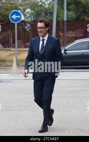 Majadahonda (Madrid), 01/28/2020. Il Ministro della Sanità Salvador Illa e il Ministro della Scienza e dell'innovazione Pedro Duque visitano il Centro Nazionale di Microbiologia, accompagnati dal direttore dell'Istituto di Sanità Carlos III (ISCIII), Raquel Yotti e dal direttore del Centro Nazionale di Microbiologia , Jesús Oteo. In questi laboratori vengono analizzati campioni di possibili infezioni da coronavirus. Foto: Ángel de Antonio. ARCHDC. Crediti: Album / Archivo ABC / Ángel de Antonio Foto Stock