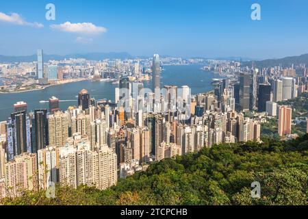 vista del porto di victoria e dell'isola di hong kong sul picco di victoria a hong kong, in cina Foto Stock