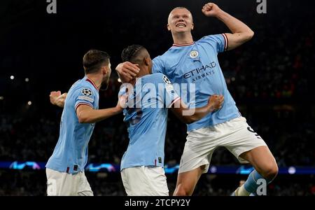 Foto del file datata 17-05-2023 di Rodri, Manuel Akanji ed Erling Haaland celebrano un proprio obiettivo da parte dell'Eder Militao del Real Madrid. Il Manchester City ha organizzato una finale di Champions League contro l'Inter Milan dopo aver battuto il Real Madrid 5-1 in semifinale dopo una vittoria di andata e ritorno di 4-0 all'Etihad Stadium. Data di emissione: Giovedì 14 novembre 2023. Foto Stock