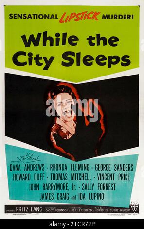 Poster di uscita teatrale per il film del 1956 While the City Sleeps. Fritz Lang - poster del film vintage degli anni '1950 - horror - fantascienza - mostro Foto Stock