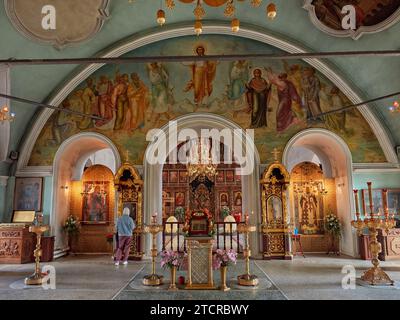 All'interno della chiesa di San Sergio di Radonezh nel monastero di Vysokopetrovsky (alto monastero di San Pietro). Mosca, Russia. Foto Stock