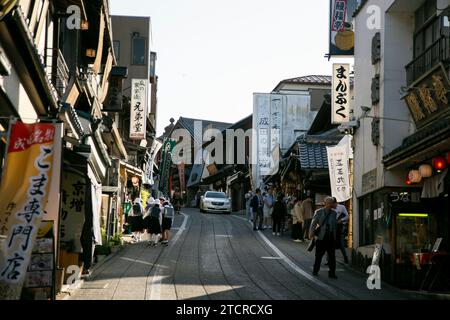 Narita, Giappone; 1 ottobre 2023: Via principale Narita verso il tempio di Shinshoji. Foto Stock