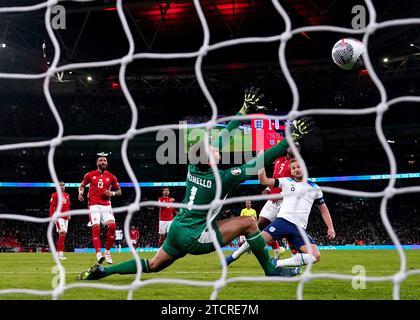 Foto del file datata 17-11-2023 dell'inglese Harry Kane segna il secondo gol della squadra. Harry Kane era in linea con l'Inghilterra che ha battuto Malta 2-0 nella partita di qualificazione al girone C di Wembley di qualificazione a Euro 2024. Data di emissione: Giovedì 14 dicembre 2023. Foto Stock