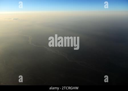 Vista aerea del fiume Amu Darya in Uzbekistan. Foto Stock